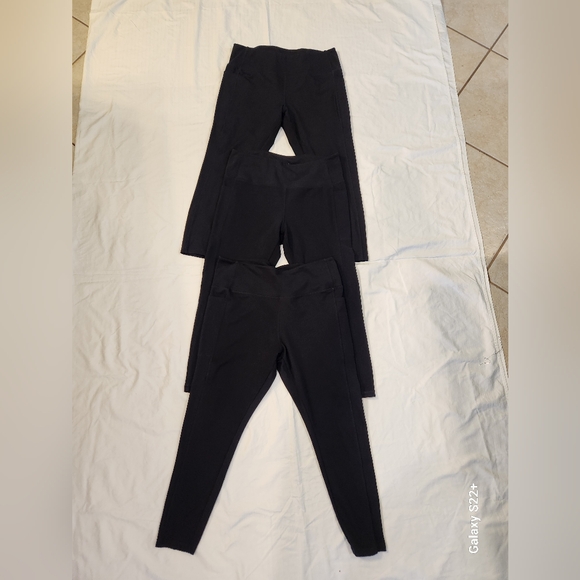 3 Danskin Classic Black Women's Leggings Activewear - Picture 4 of 7